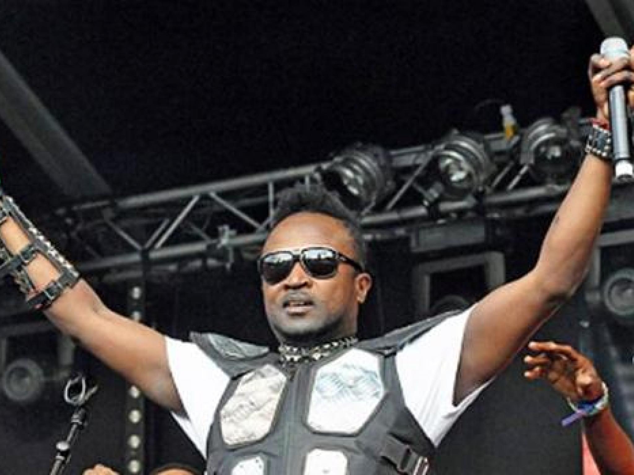 L'artiste musicien congolais Noël Makanda dit Werrason en plein spectacle