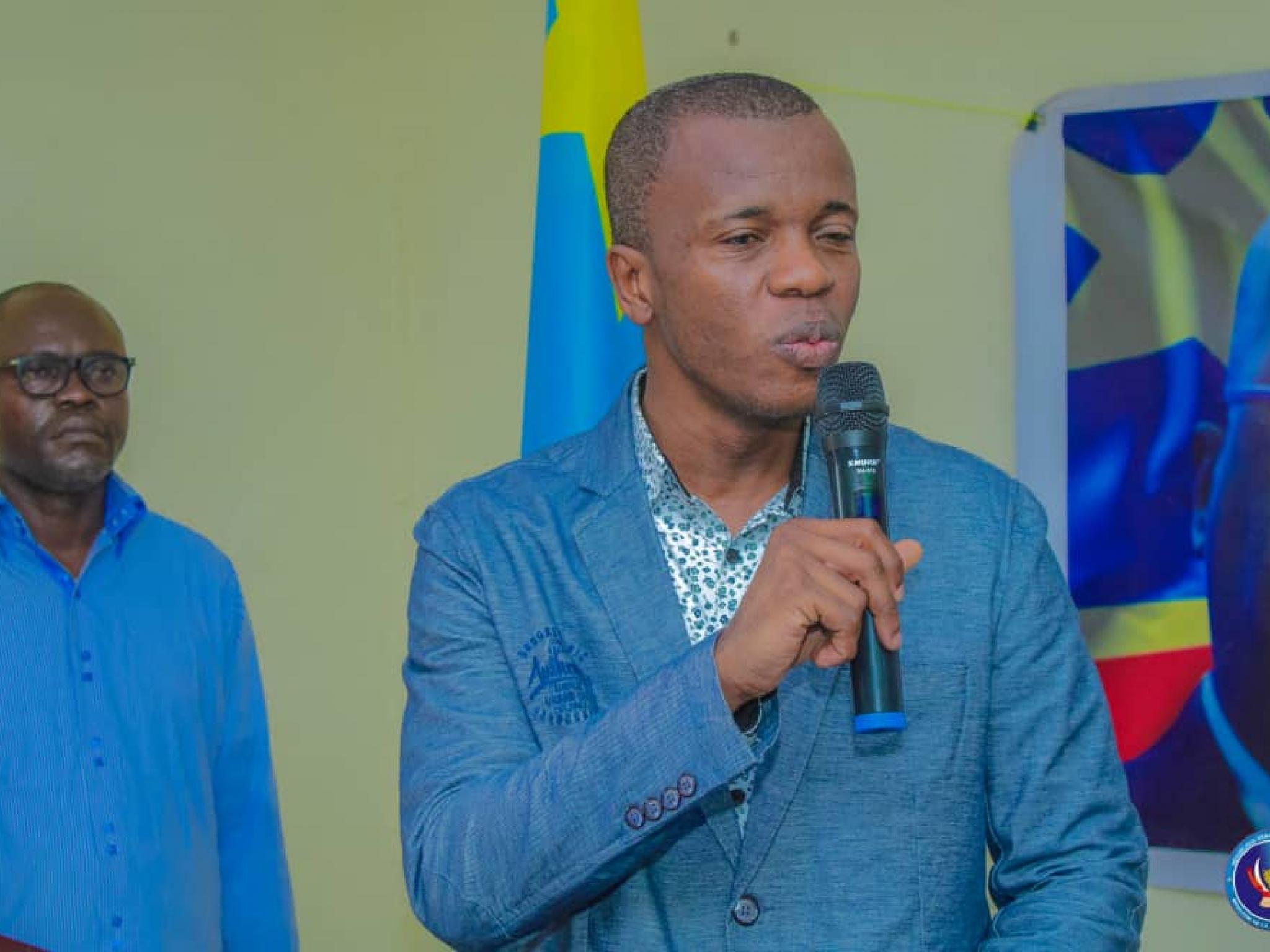 Le ministre de la jeunesse Yves Bunkulu lance les travaux du forum