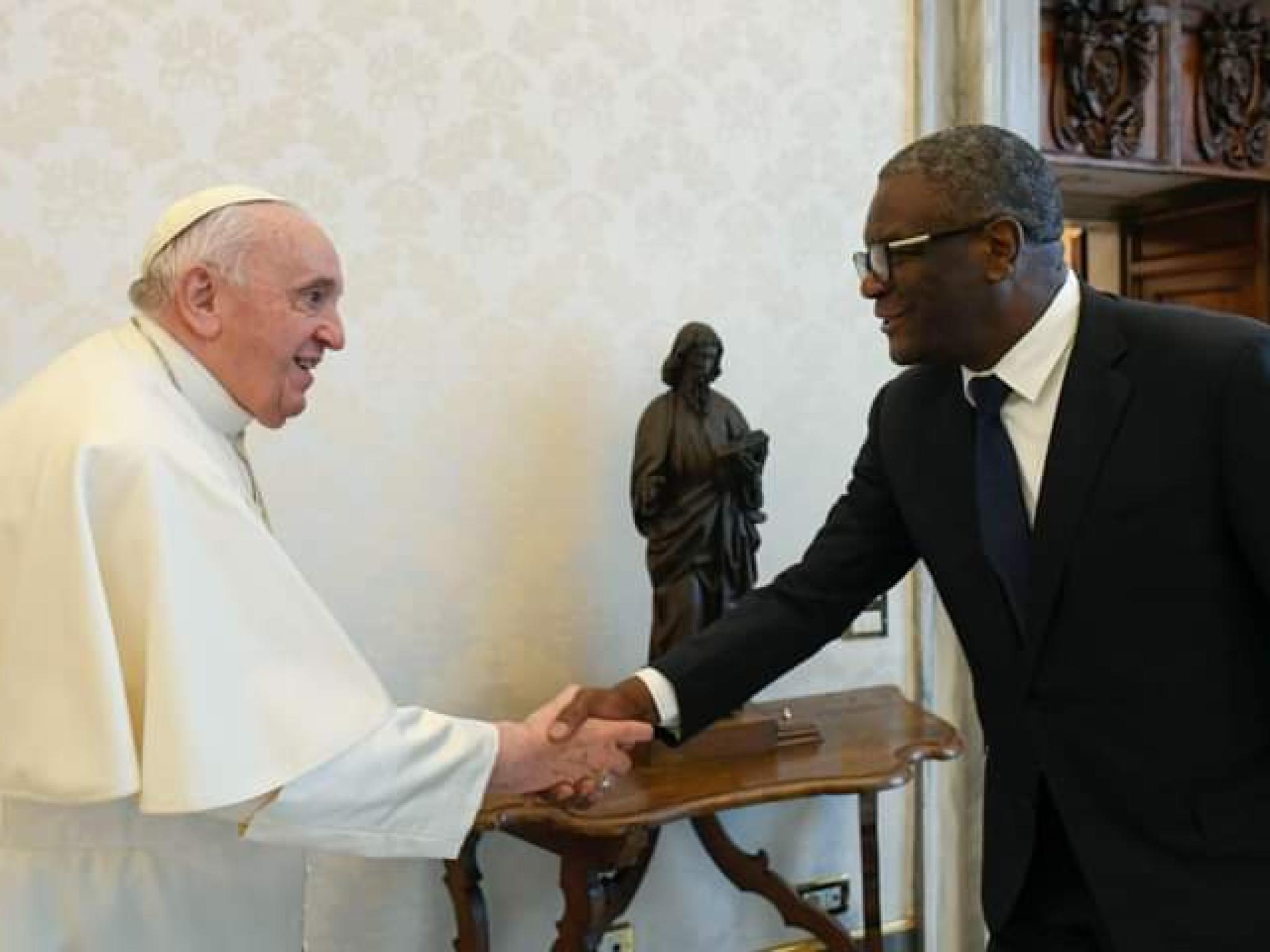 Le prix Nobel Denis Mukwege reçu en audience par le Pape François, vendredi 09 décembre 2022