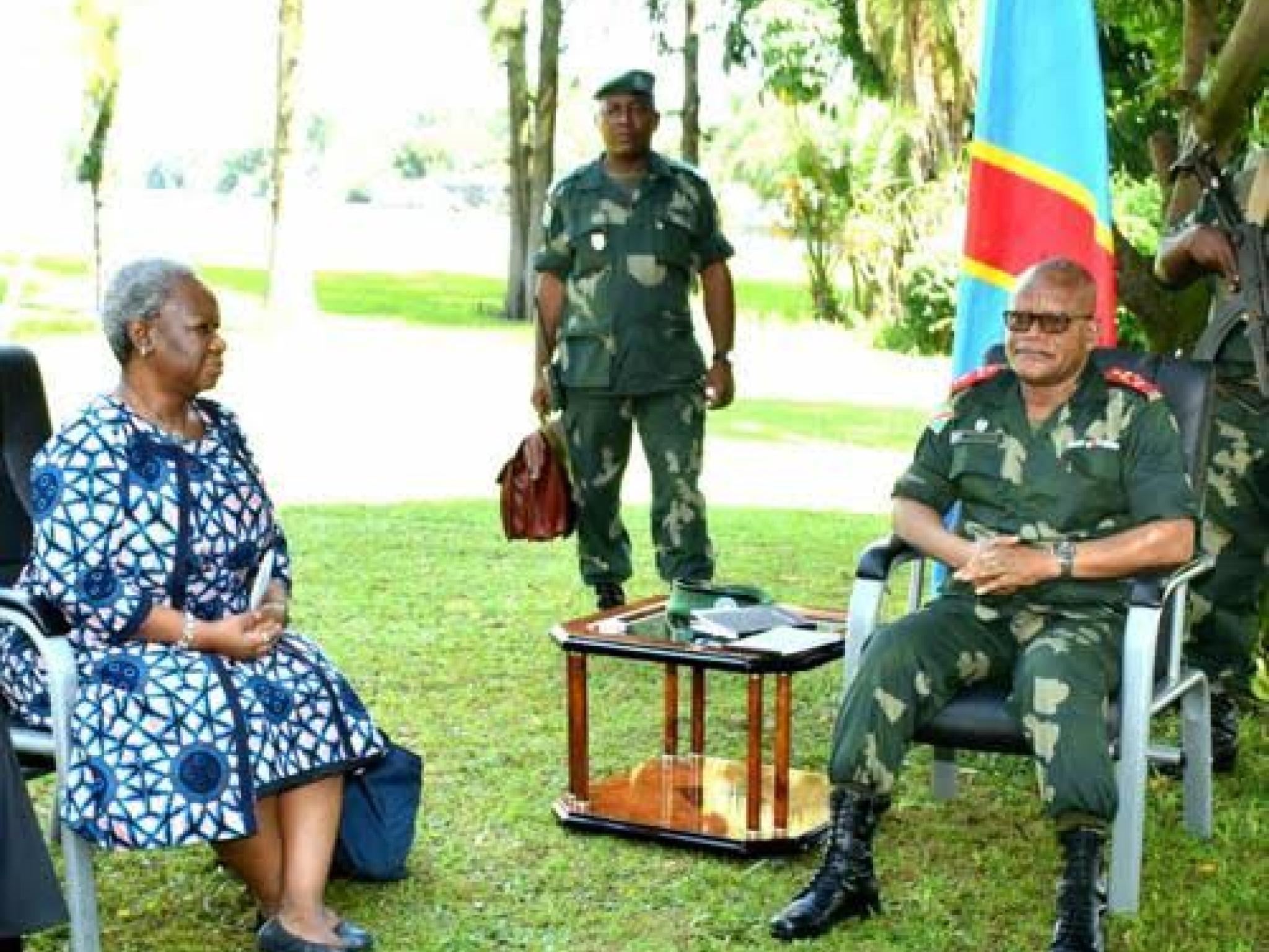 La cheffe de la MONUSCO Bintou Keita et le gouverneur militaire du Nord-Kivu, le lieutenant général Constant [photo d'illustration]