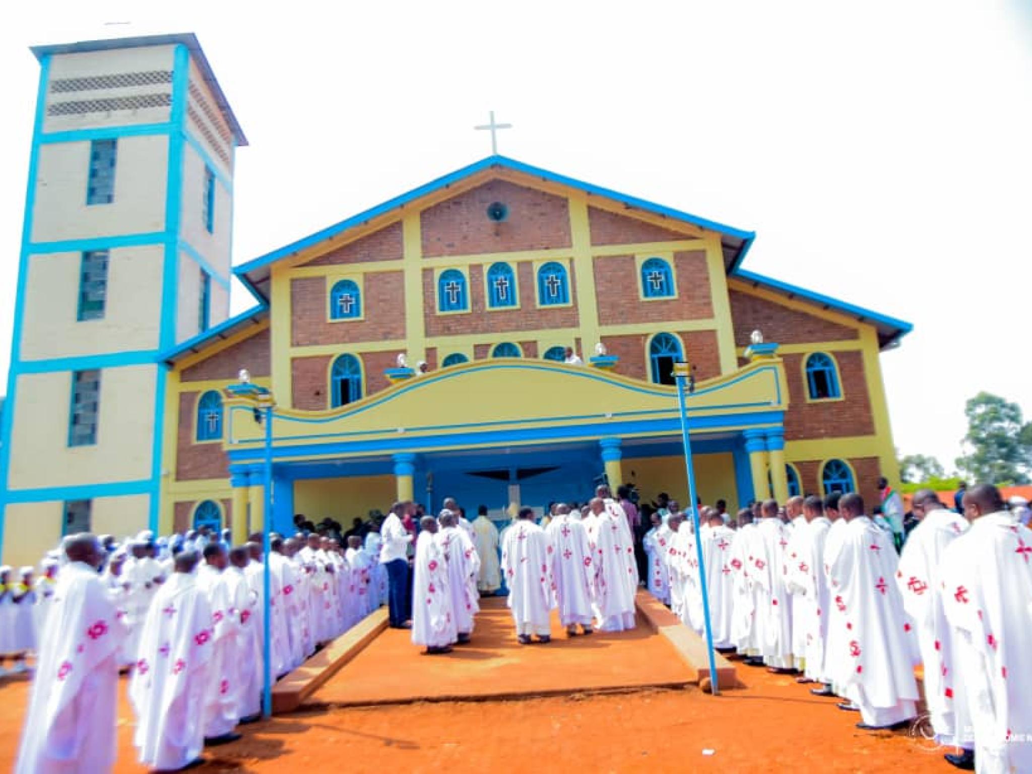 La vue de la nouvelle basilique de la paroisse Sainte Bernadette de Walungu