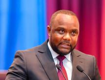 Le président du CSAC Christian Bosembe devant les élus nationaux, jeudi 28 mai 226