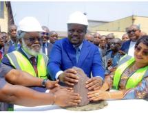 Le Ministre Muhindo Nzangi, pose symboliquement la première pierre d'un nouveau projet de construction [photo d'illustration]