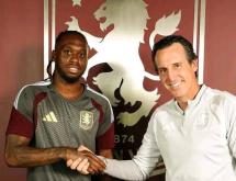 Aaron Wan-Bissaka et Unai Emery, entraineur d'Aston Villa.