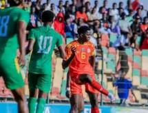 Le capitaine des Léopards U23 Jules Ahoka et quelques joueurs mauritaniens lors du match aller à Nouakchott. [Photo d'illustration]