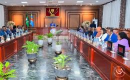Le chef de l'État Félix Tshisekedi et les membres du gouvernement Suminwa lors de la réunion hebdomadaire