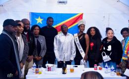L'ambassadeur de la RDC à Londres Ndolamb Ngokwey, Axel Tuanzebe, Grâce Susuzande, et d'autres Congolais.