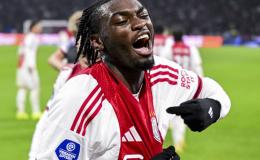 Jorthy MOKIO sous les couleurs de l'AJAX AMSTERDAM