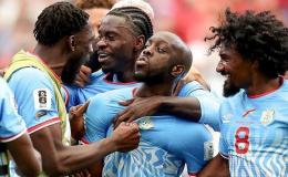 Yoane Wissa, célébrant l'historique premier but des Léopards en Coupe du monde
