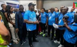 Le Président Félix-Antoine TSHISEKEDI dans le vestiaire pour encourager l'équipe équato-Guinéene après leur défaite au Stade des Martyrs