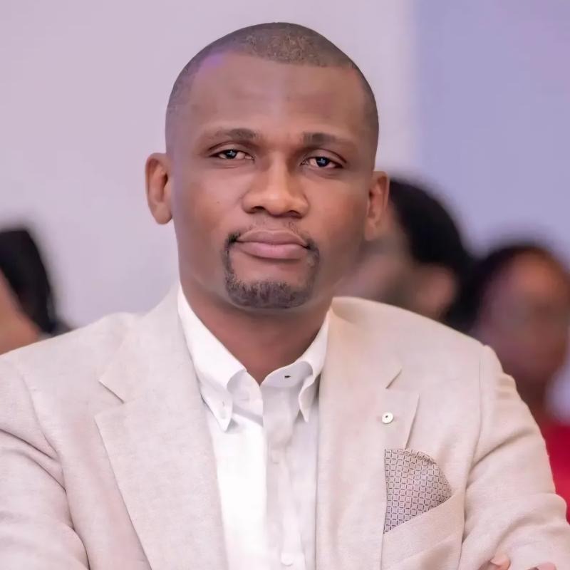 Le journaliste Gauthier Sey 