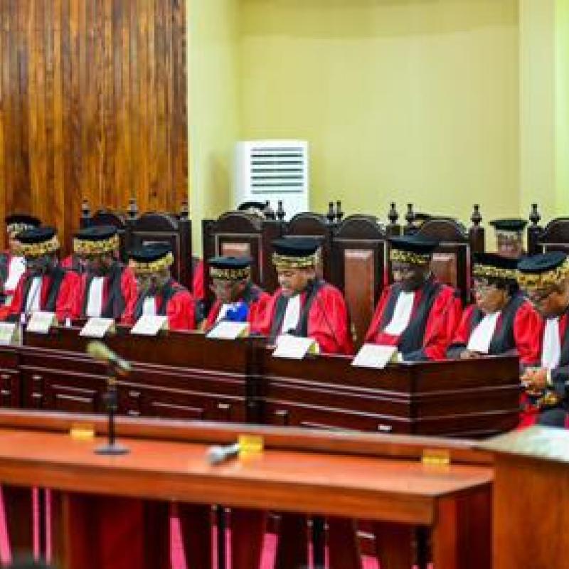 Les juges de la Cour Constituitutionnelle lors d'une audience