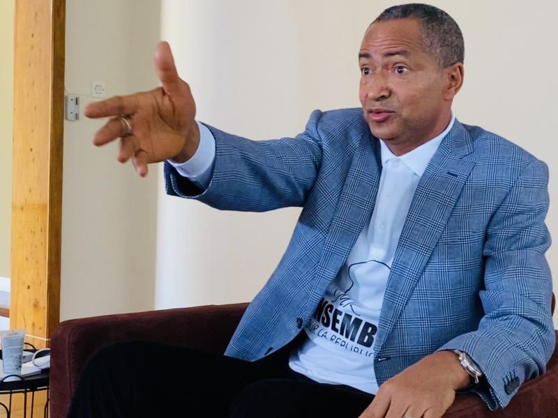 Katumbi devant la presse.