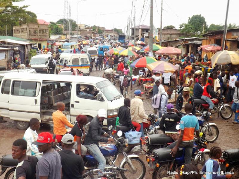 Kinshasa Marché Pompage.