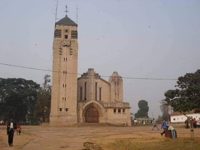 Profanation des lieux et objets saints à Mbujimayi 