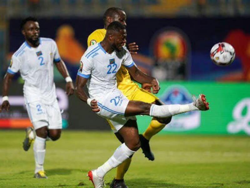 Titre alternatif "Chancel Mbemba lors du match RDC-Zimbambwe à la CAN 2019".