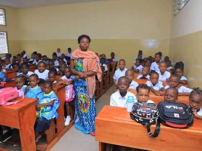 Les élèves de l'école primaire de l'Institut Mokengeli