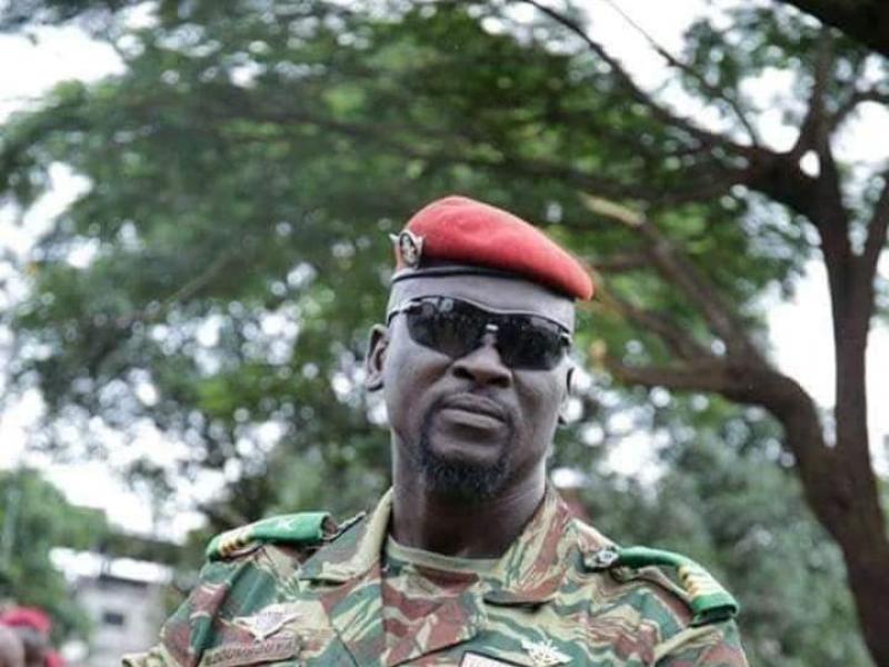 Mamady Doumbouya chef des forces spéciales guinéennes qui a arrêté Alpha Condé