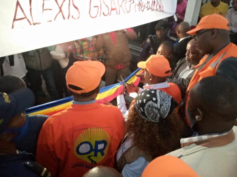 Alexis Gisaro, ministre des infrastructures et travaux publics inaugure, le pont Kasaï après les travaux de réhabilitation