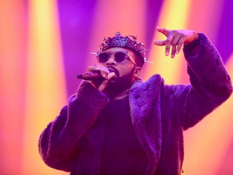 L'artiste musicien, Fally Ipupa lors de son concert à Paris Bercy.