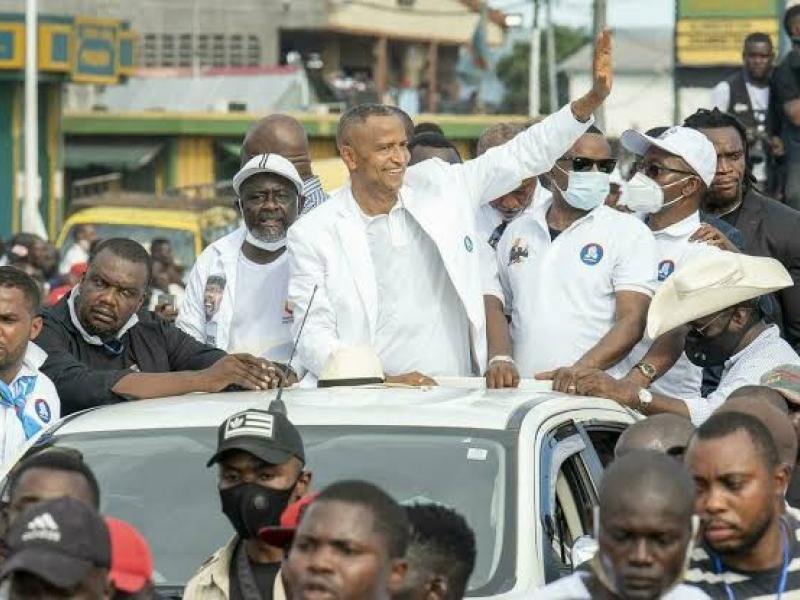 Un bain de foule suscité par Moïse Katumbi lors de son arrivé à Kinshasa pour être reçu par le président Félix Tshisekedi