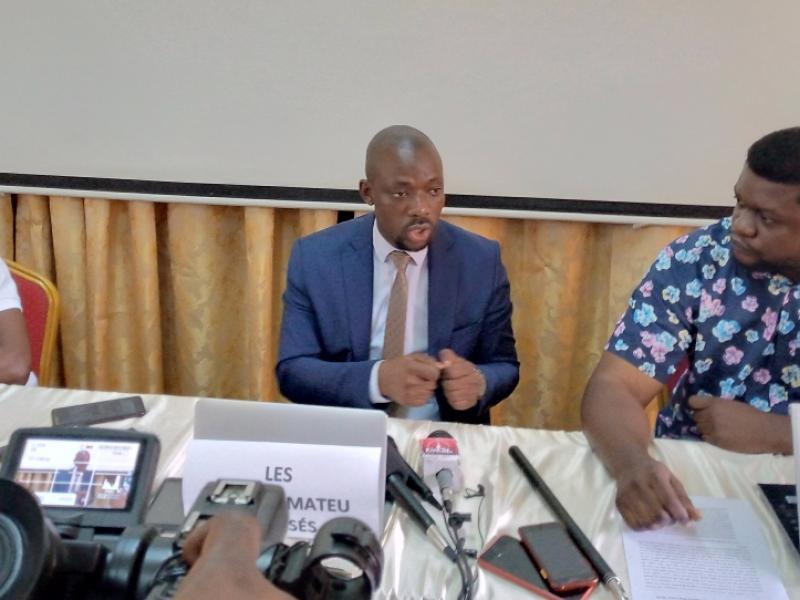 Les militants de la Lucha, Filimbi et les Consommateurs lésés, lors du point de presse conjoint, au Cepas à Kinshasa.