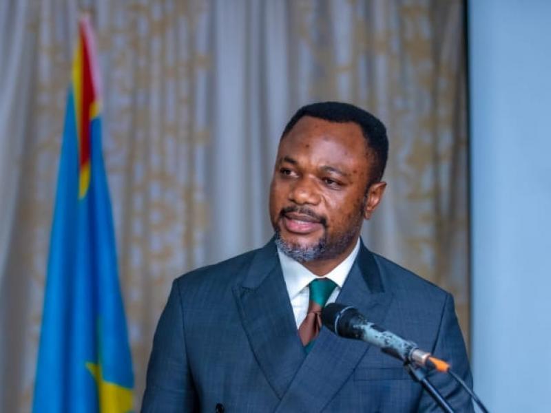 Le ministre de l'enseignement primaire, secondaire et technique, le professeur Tony Mwaba Kazadi, lors de son grand oral à Kisantu