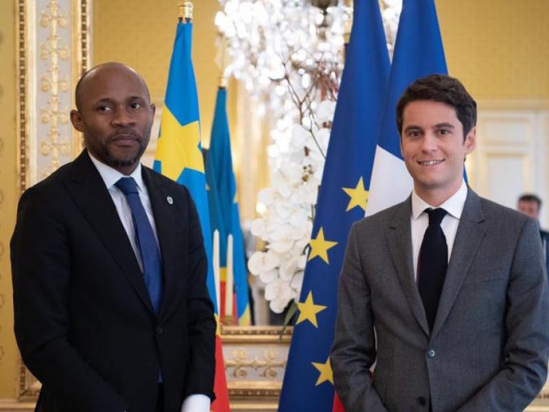 Patrick Muyaya et Gabriel Attal, respectivement porte-parole du gouvernement congolais et porte-parole du gouvernement français.