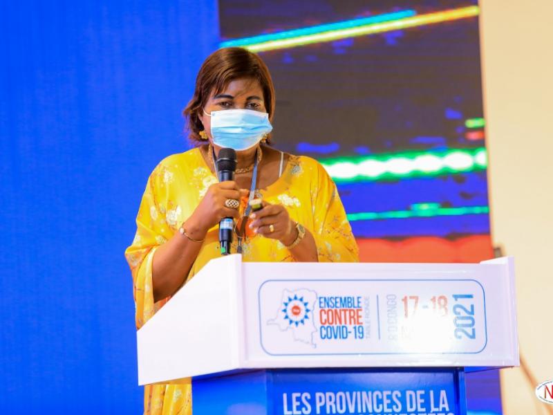 La présidence de la CREC, Marie-Claire Fwelo  lors de son intervention pendant la table ronde Ensemble contre Covid-19, au Pullman hôtel