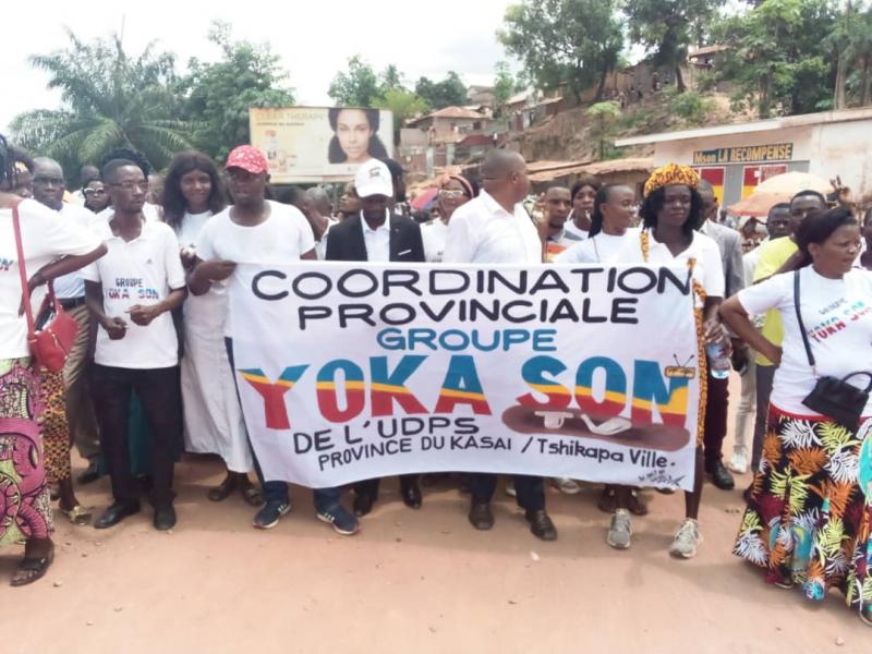 Les membres de "YOKA SON" lors de la cérémonie de sa sortie officielle