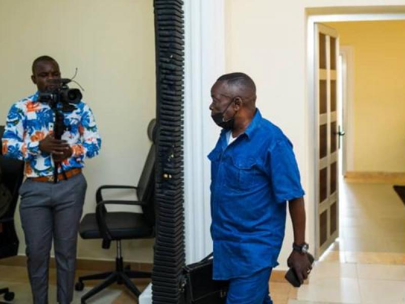 L'artiste comédien Yandi Mosi reçu au siège de la Fondation Denise Nyakeru Tshisekedi