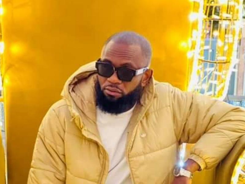 Le chanteur congolais, Fabregas