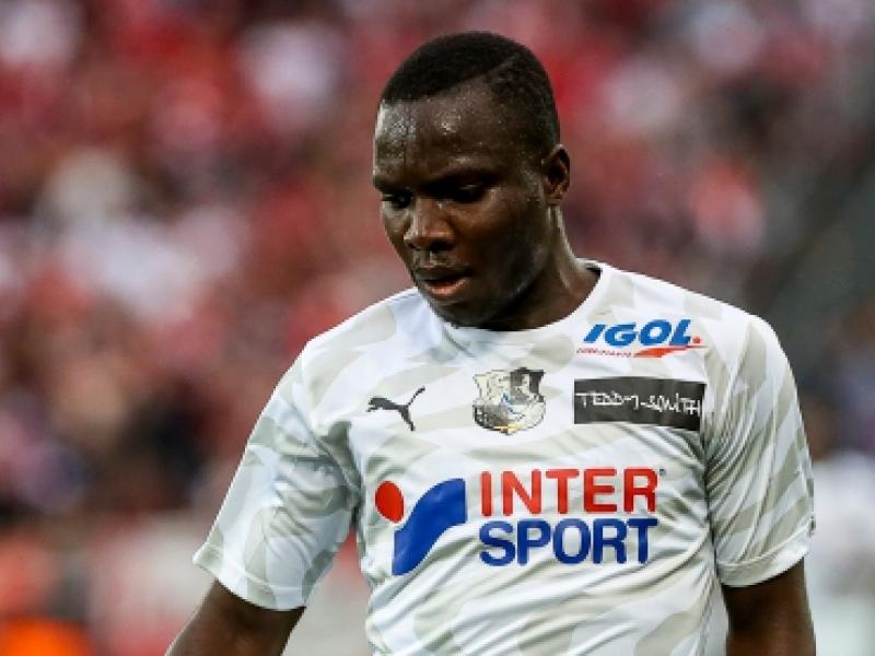 Chadrack Akolo sous les couleurs d'Amiens SC.