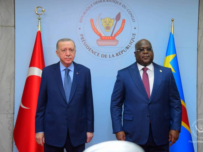 De gauche à droite, le président de la République Turque Erdogan et le président de la RDC Félix Tshisekedi
