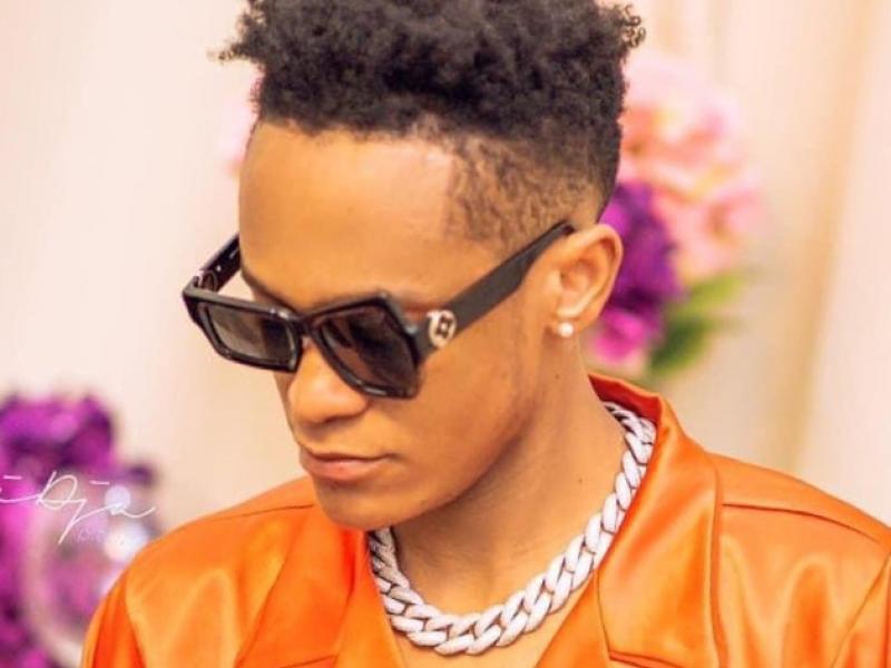 L'artiste musicien, Innoss'b, lors de la présentation de son album "Mortel-06" à Kinshasa.