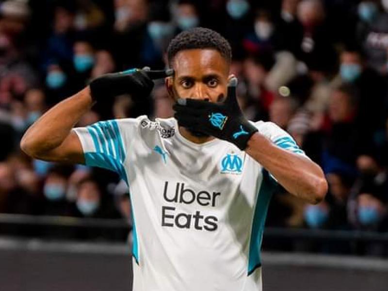 Cédric Bakambu, en pleine célébration de son but face à Metz.