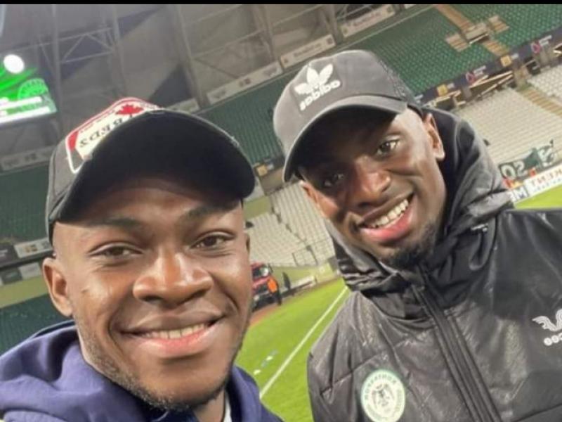 Paul-José M'poku et Jackson Muleka, avant match Konyaspor-Kasimpasa.
