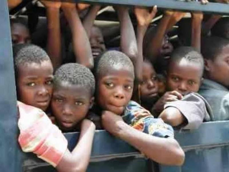 Enfants en situation difficile Photo d'illustration