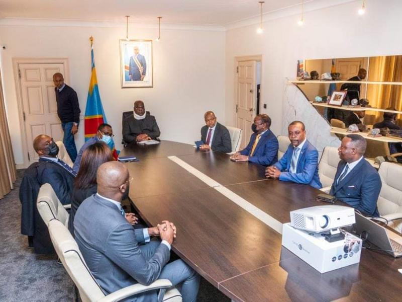 Le président Félix Tshisekedi lors d'un échange avec l'ensemble du personnel de l'ambassade de la RDC en RDC, lundi 14 mars