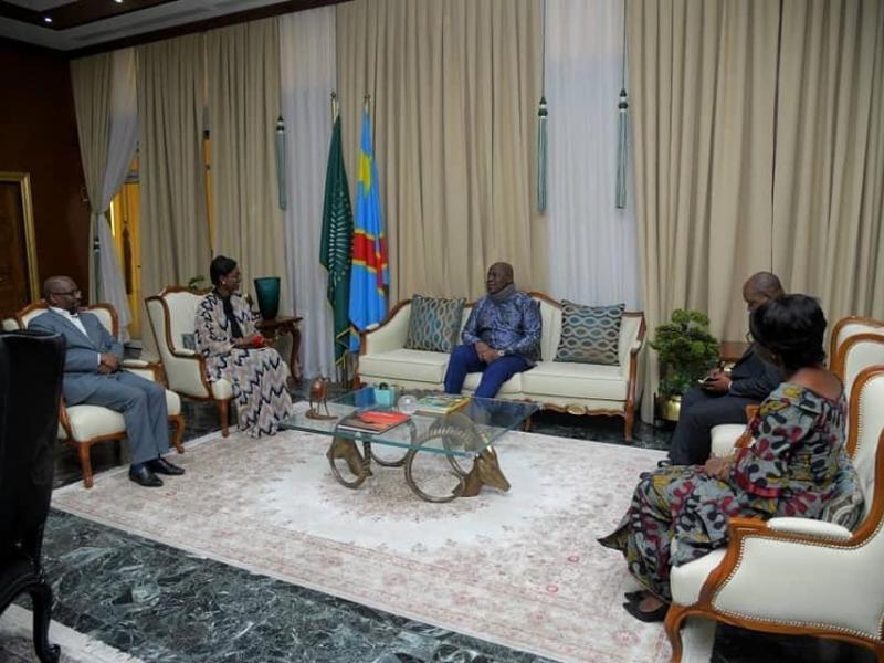 Le président Félix Tshisekedi lors d'un échange avec la directrice régionale de ONU- Femmes à la cité de l'UA en présence de quelques personnalités