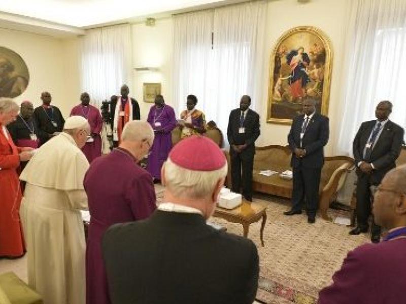 Retraite organisée au Vatican en 2019 ave les leaders politiques et religieux sud-soudanais  (Vatican Media)