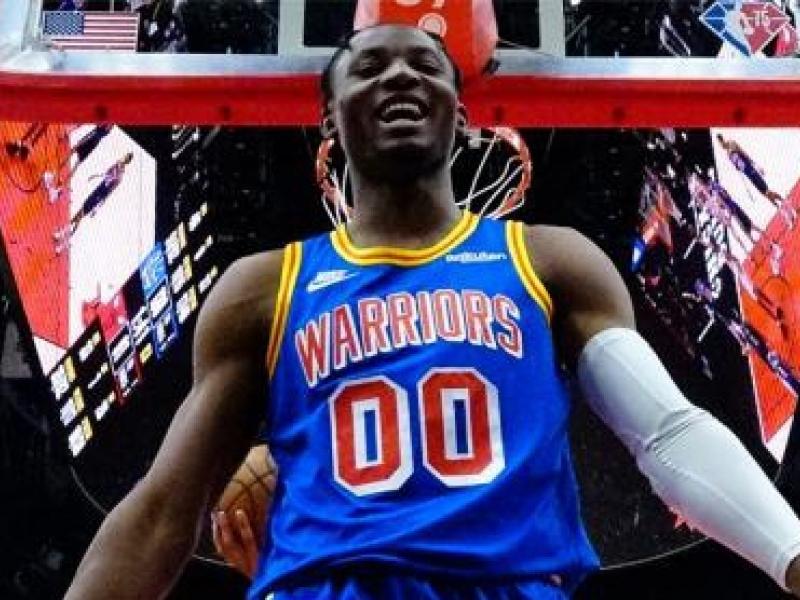 Le basketteur congolais, Jonathan Kuminga sous les couleurs de Golden State Warriors.