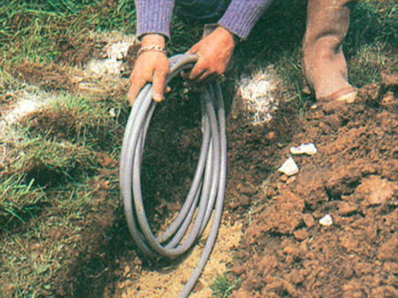Pose d'un câble de la Snel. [Photo d'illustration]