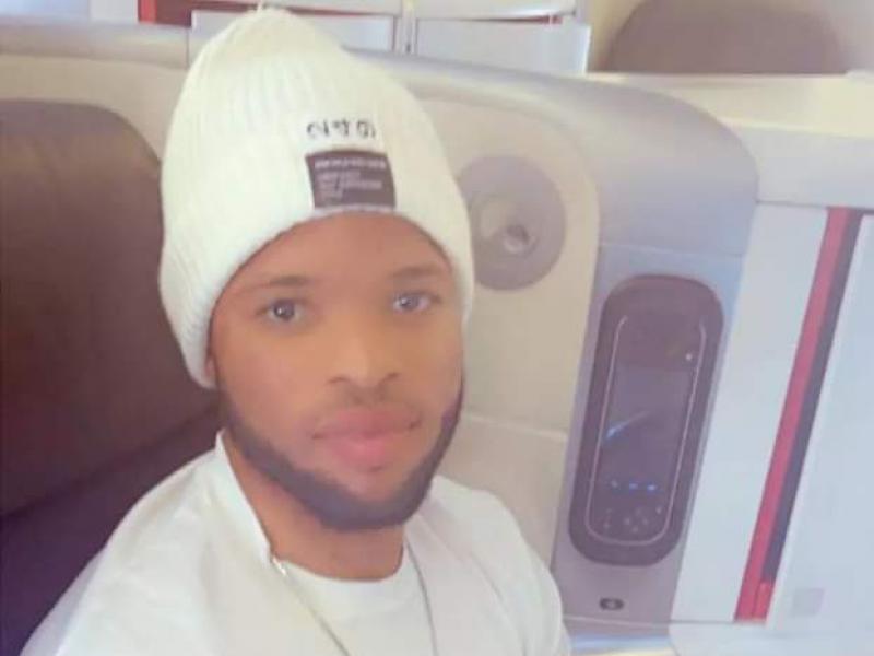 Meschack Elia à bord d'un avion en direction pour Kinshasa.