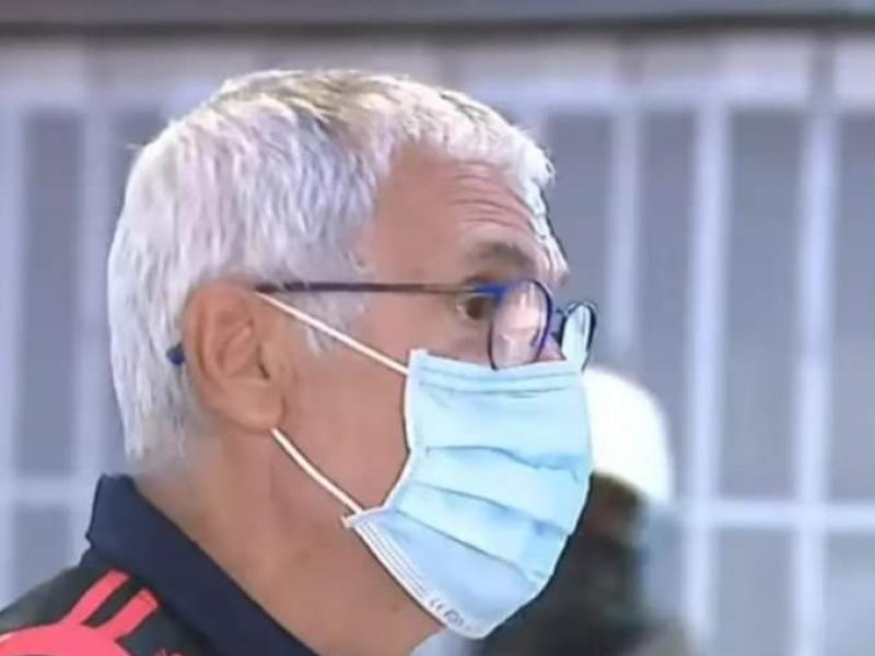 Hector Cúper à l'aéroport de Casablanca en provenance de Kinshasa, le dimanche 27 mars 2022.