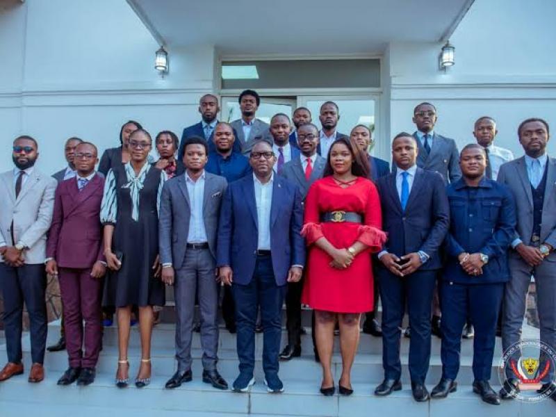 Une délégation d'étudiants congolais autour du premier ministre Sama Lukonde  [ photo d'illustration]