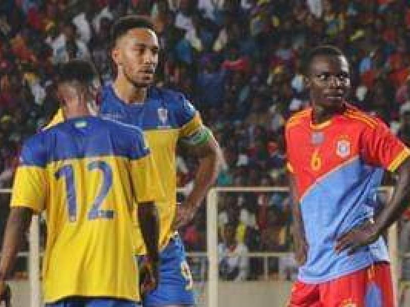 Guelord Kanga, Pierre-Émeric Aubameyang et Chadrac Akolo, lors de la 1ère journée des éliminatoires de la CAN 2021.
