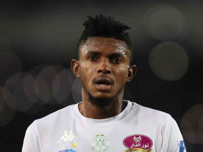 Fabrice Ngoma Luamba sous les couleurs de Raja Club Athletic de Casablanca.