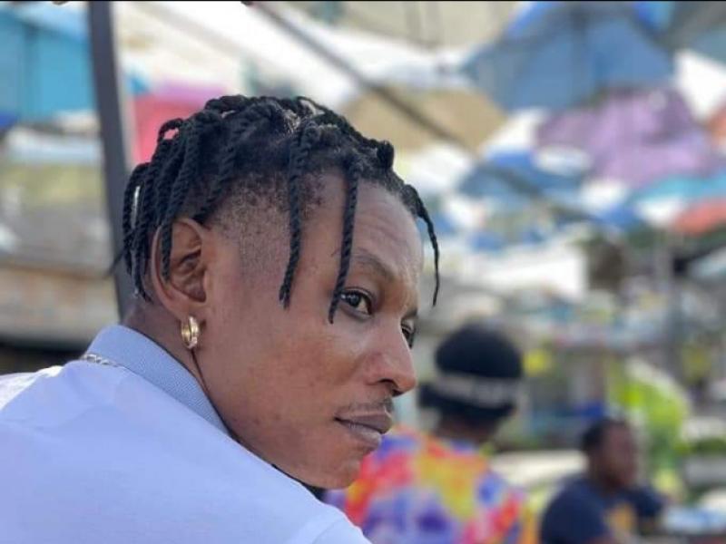 Le chanteur Ibrator Mpiana lors du tournage d'un clip. [Photo d'illustration]