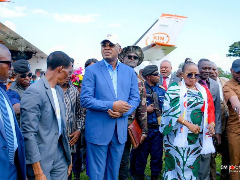 Arrivée du Gouverneur de la ville de Kinshasa, Gentiny Ngobila Mbala à Inongo